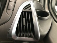 USED 2015 64 FORD TOURNEO CUSTOM 2.2 300 LIMITED TDCI 5d 124 BHP 
