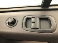 USED 2015 64 FORD TOURNEO CUSTOM 2.2 300 LIMITED TDCI 5d 124 BHP 