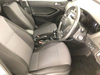 USED 2017 17 HYUNDAI I20 1.2 MPI PREMIUM NAV 5d 83 BHP 